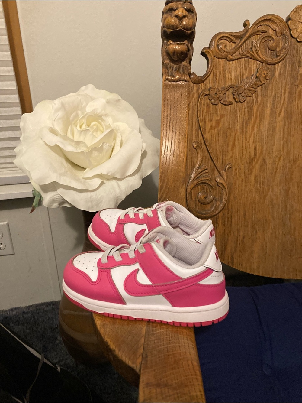 Nike Kids Pink and White Low-Top Sneakers